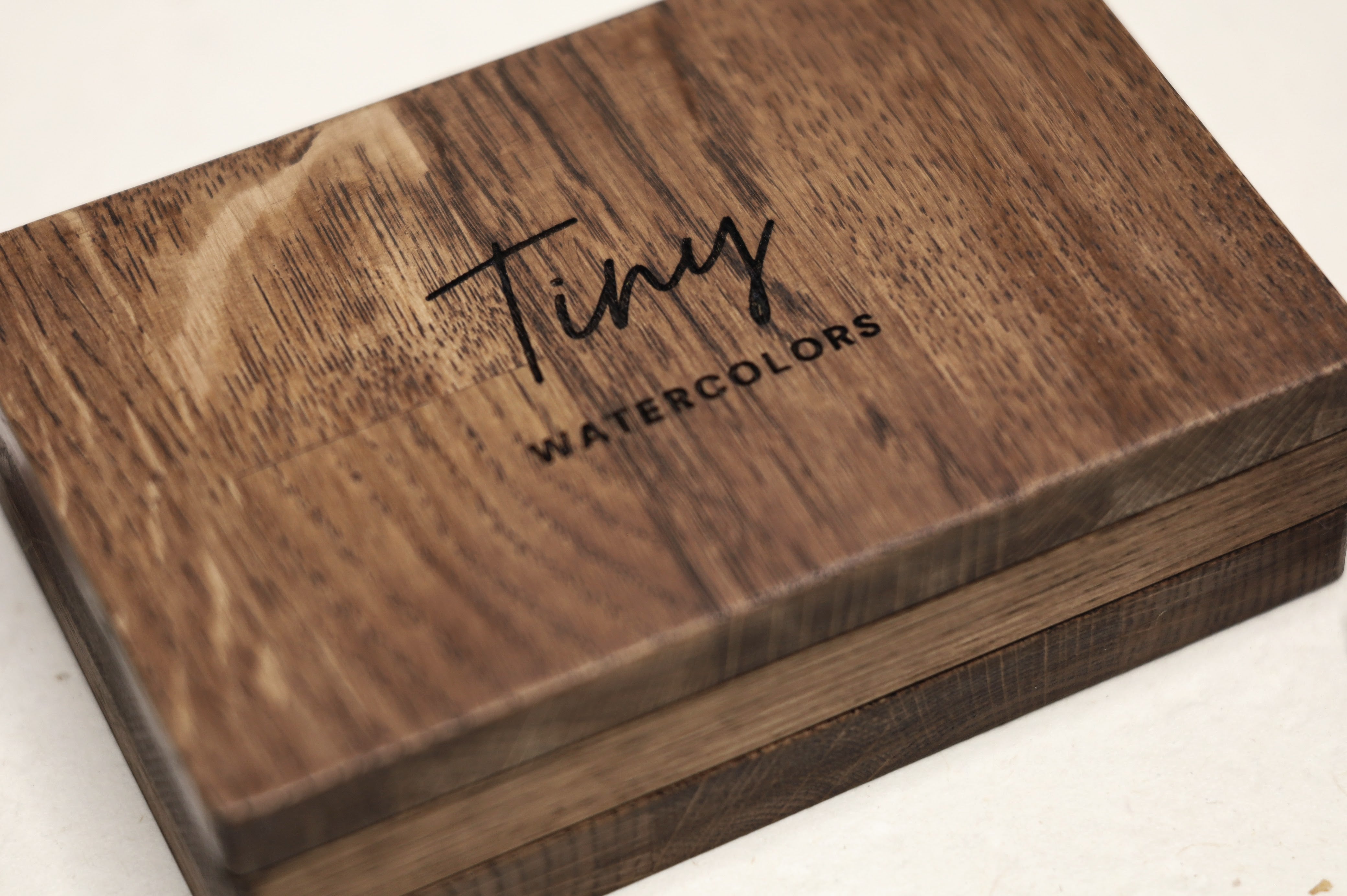 Coffret d'aquarelles de luxe en bois (avec 36 demi-godets vides)