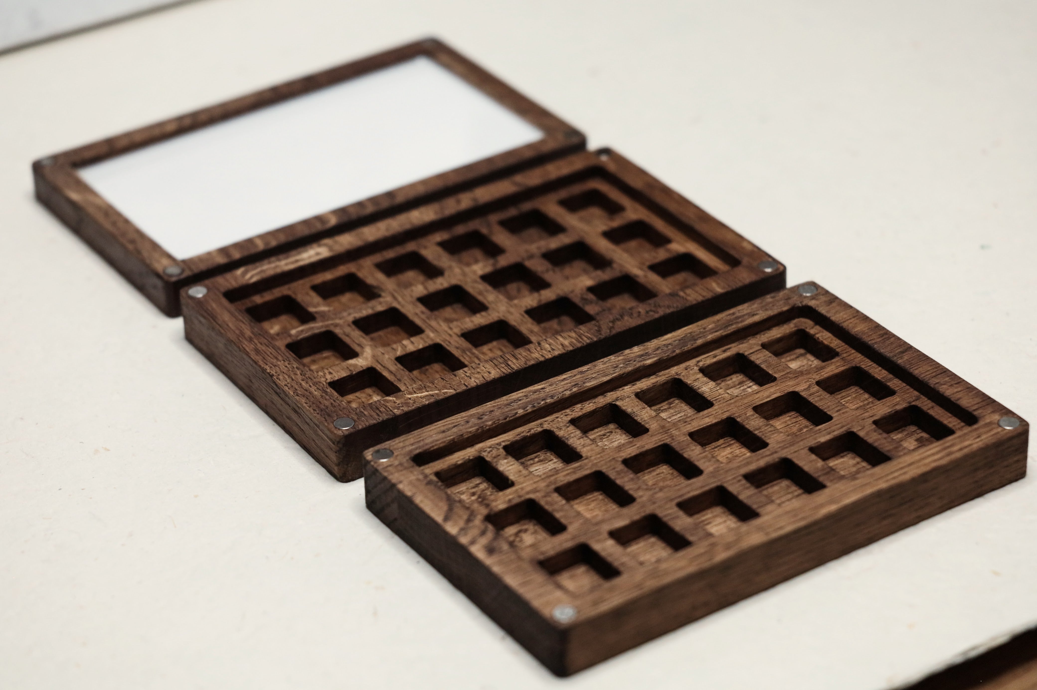 Coffret d'aquarelles de luxe en bois (avec 36 demi-godets vides)
